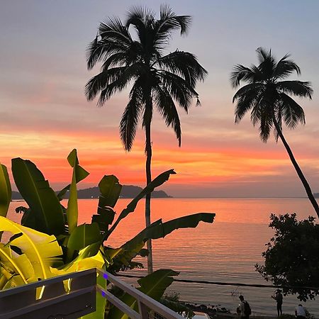 Bon Voyage Sea View Hostel 바가토르 외부 사진