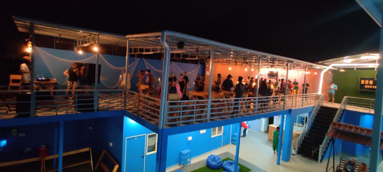 Bon Voyage Sea View Hostel 바가토르 외부 사진