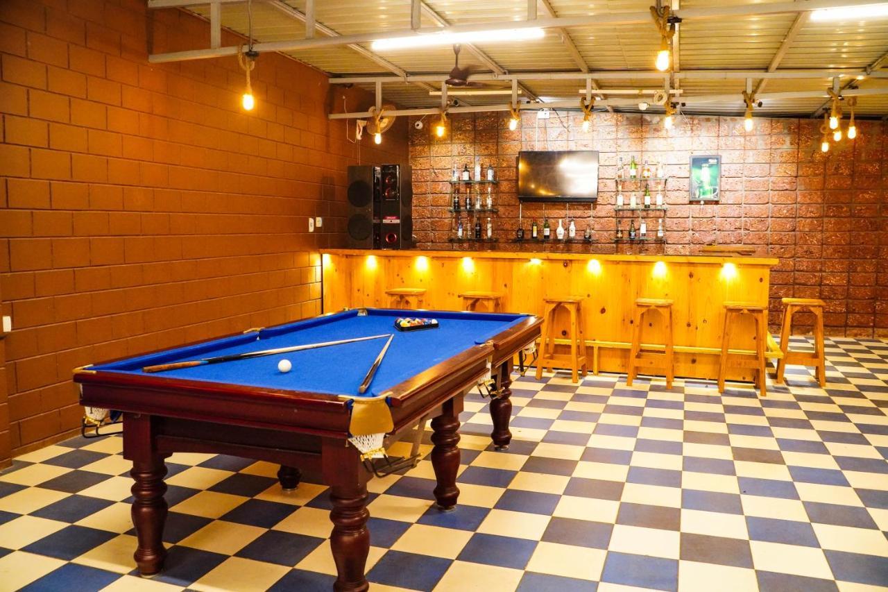 Bon Voyage Sea View Hostel 바가토르 외부 사진
